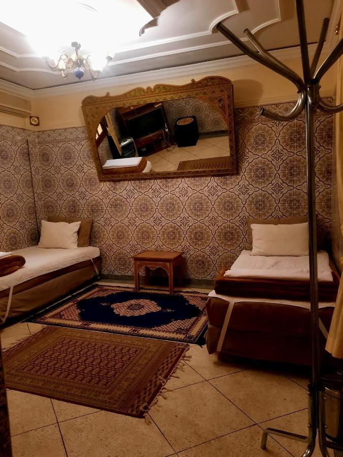 Stay With Low Budget Marrakesh Buitenkant foto