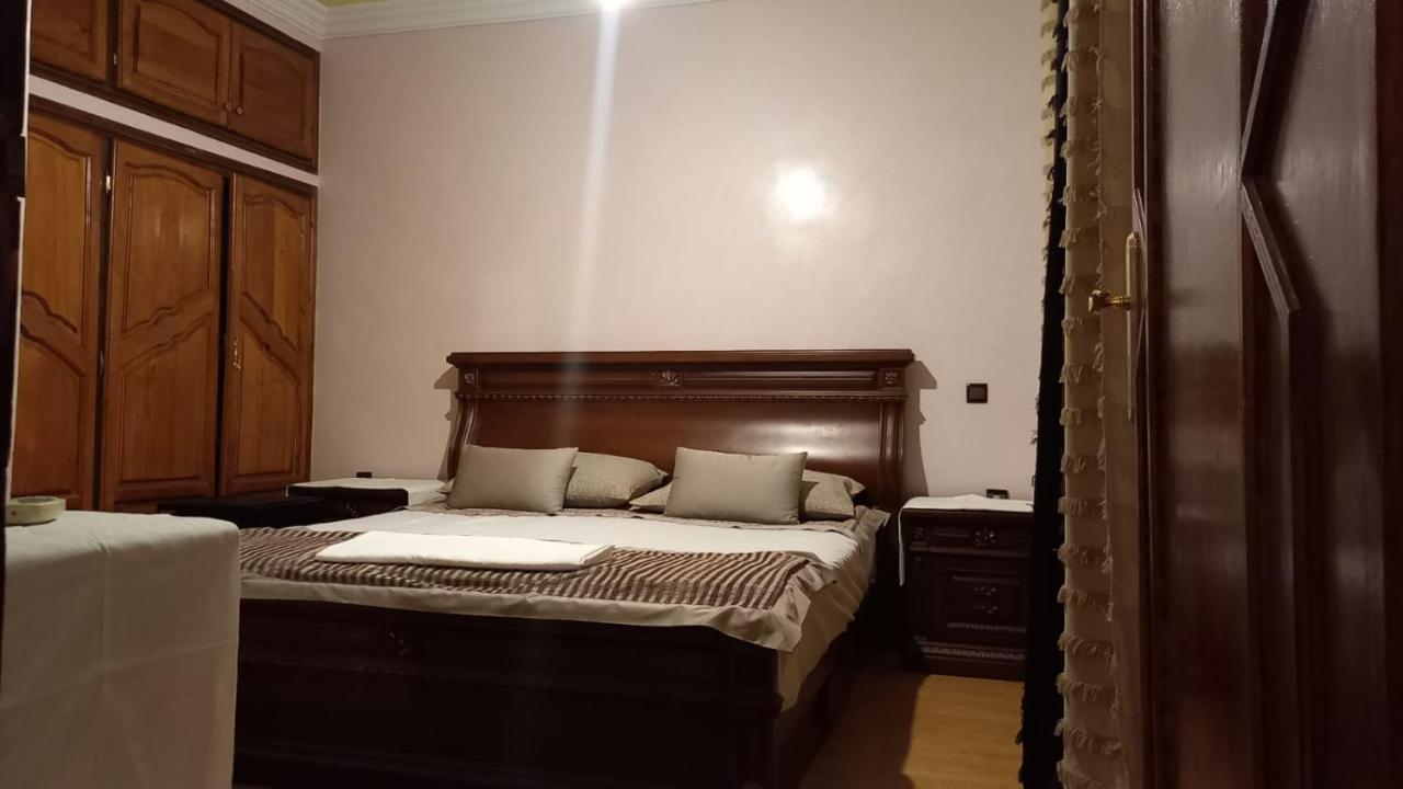 Stay With Low Budget Marrakesh Buitenkant foto