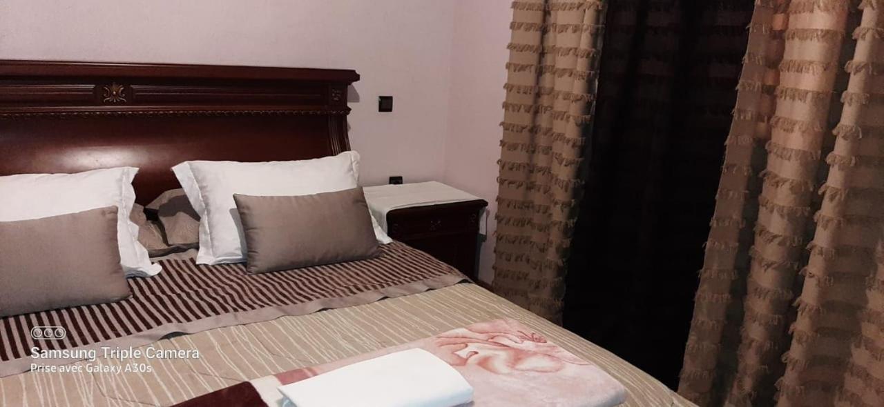 Stay With Low Budget Marrakesh Buitenkant foto